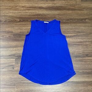 Zenana Outfitters Sleeveless V-Neck Tank - Royal Blue